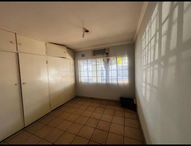 361M² MEDICAL SUITE SOLD IN SONHEUWEL